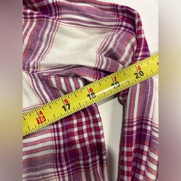 So Lightweight Flannel Pink White Cream Women’s Small GUC - Picture 5 of 7